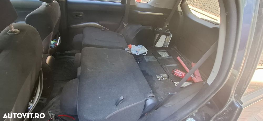 Mitsubishi Outlander 2.2 DI-D Instyle - 4