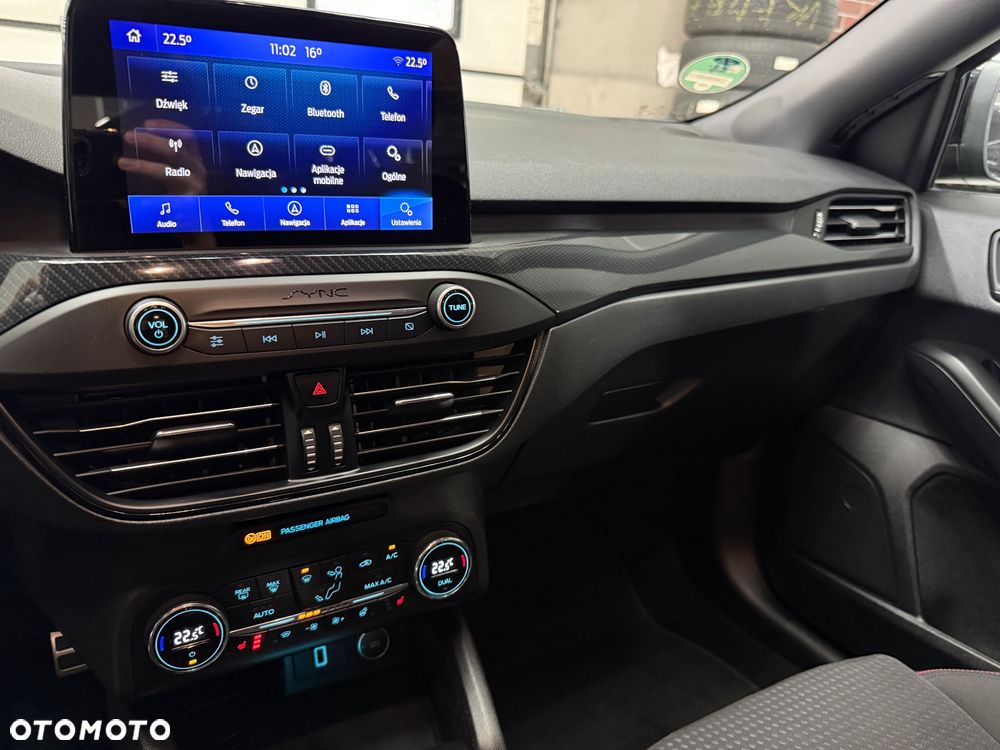 Ford Focus 2.0 EcoBlue ST-Line - 24