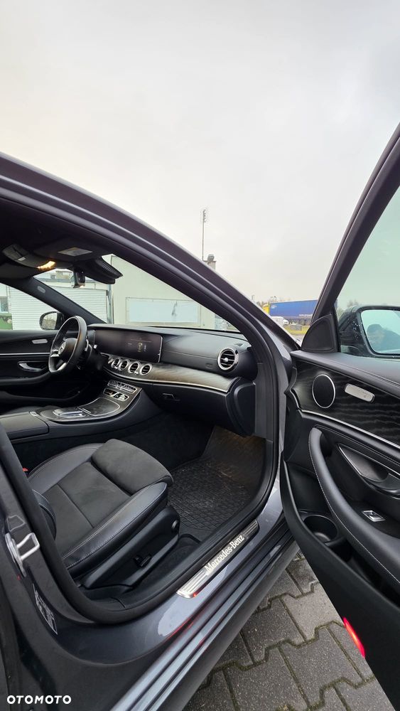 Mercedes-Benz Klasa E - 30