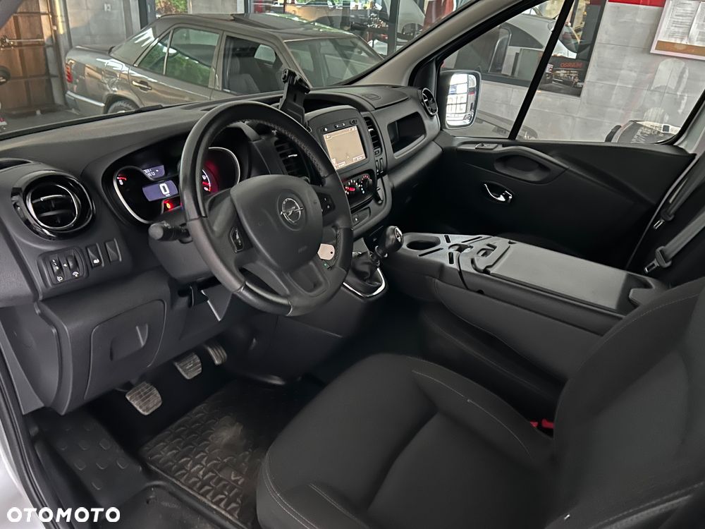 Opel Vivaro - 13