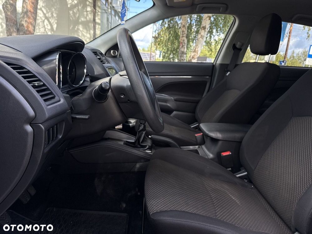 Mitsubishi ASX 2.0 Invite - 11