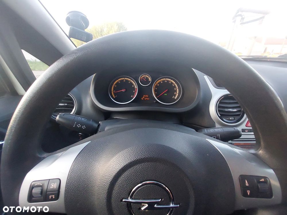 Opel Corsa - 12
