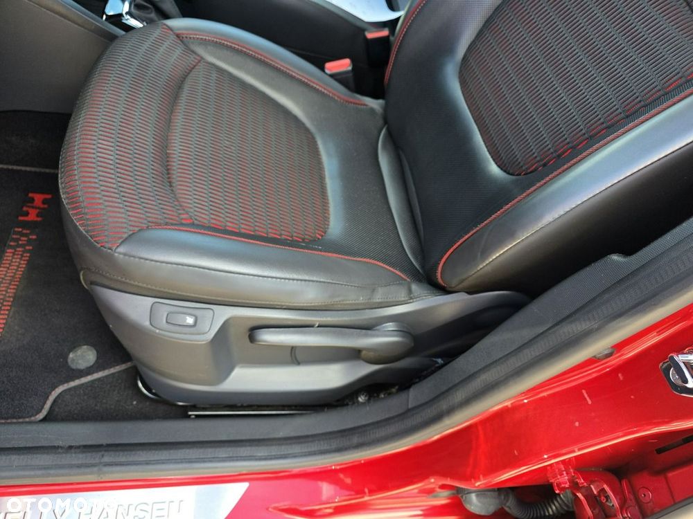 Renault Captur TCe 120 EDC Helly Hansen - 21