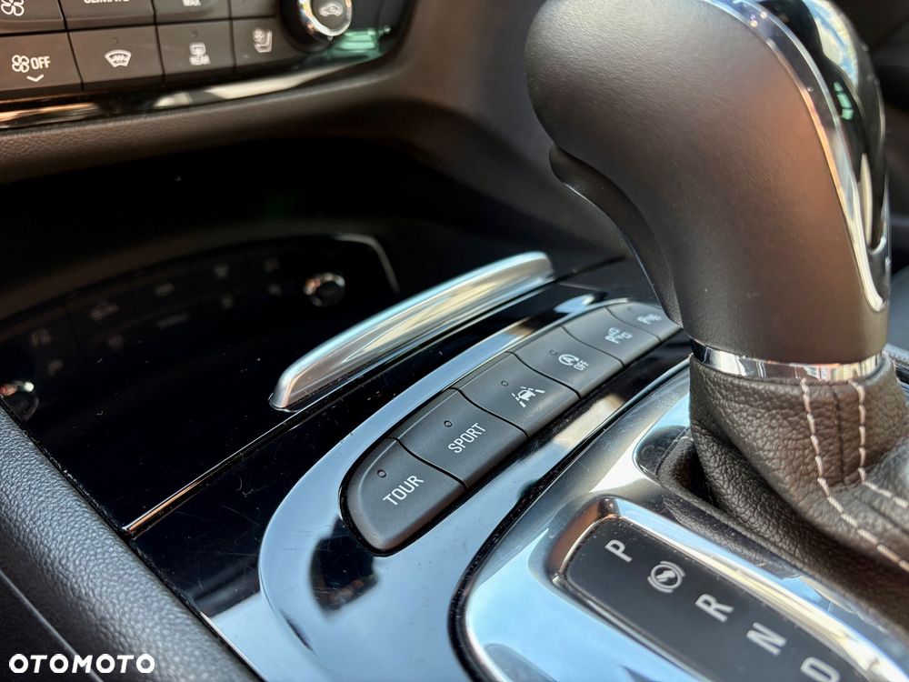 Opel Insignia 2.0 BiTurbo D 4x4 Automatik Business Innovation - 29