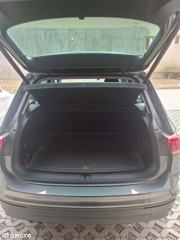 Volkswagen Tiguan - 16