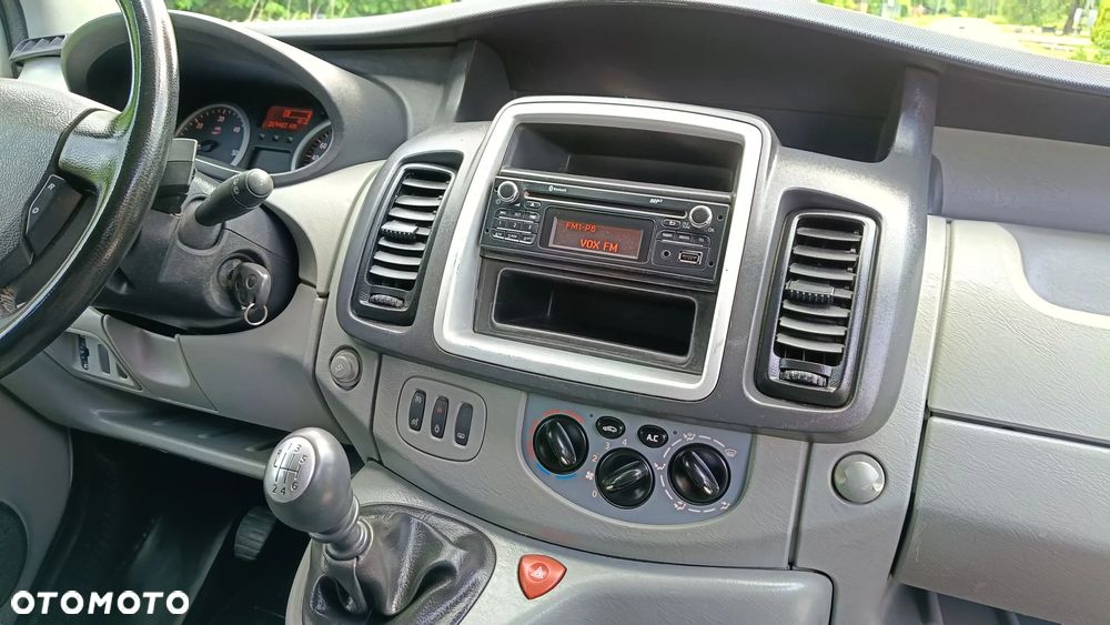 Opel Vivaro L2H1 2.9t - 23