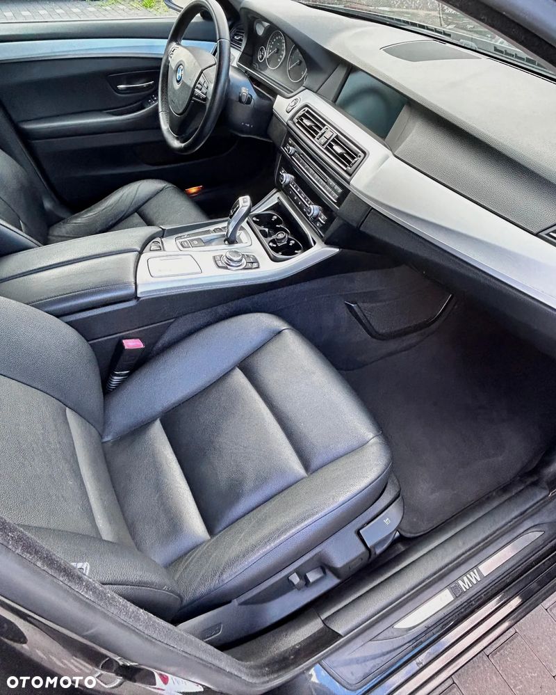 BMW Seria 5 520d - 18