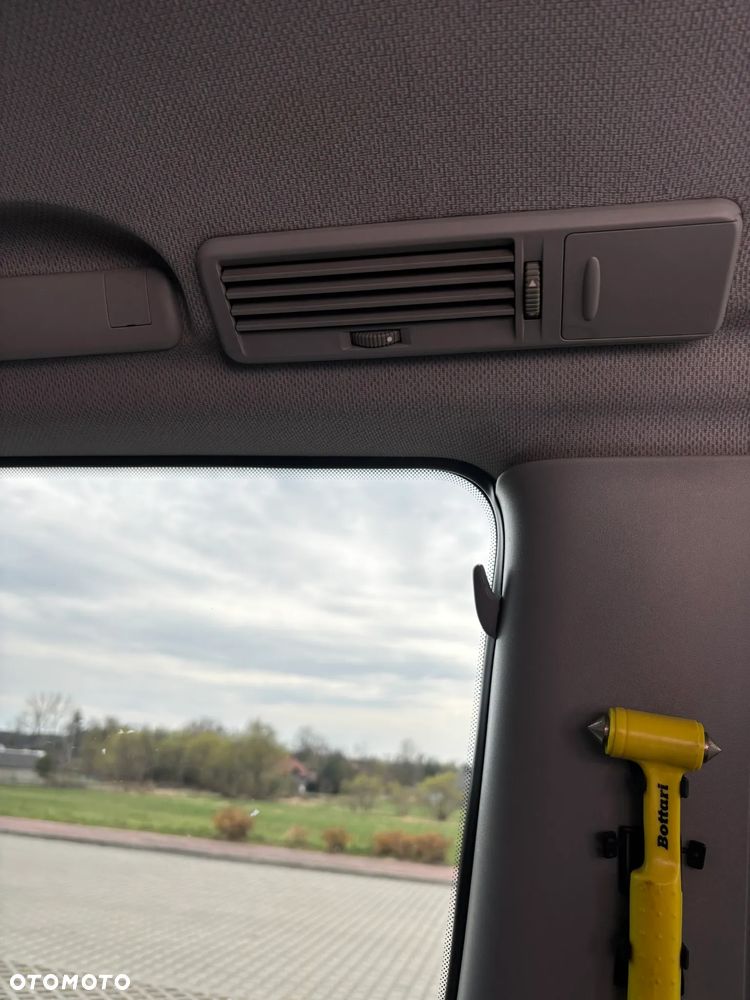Mercedes-Benz Vito - 23