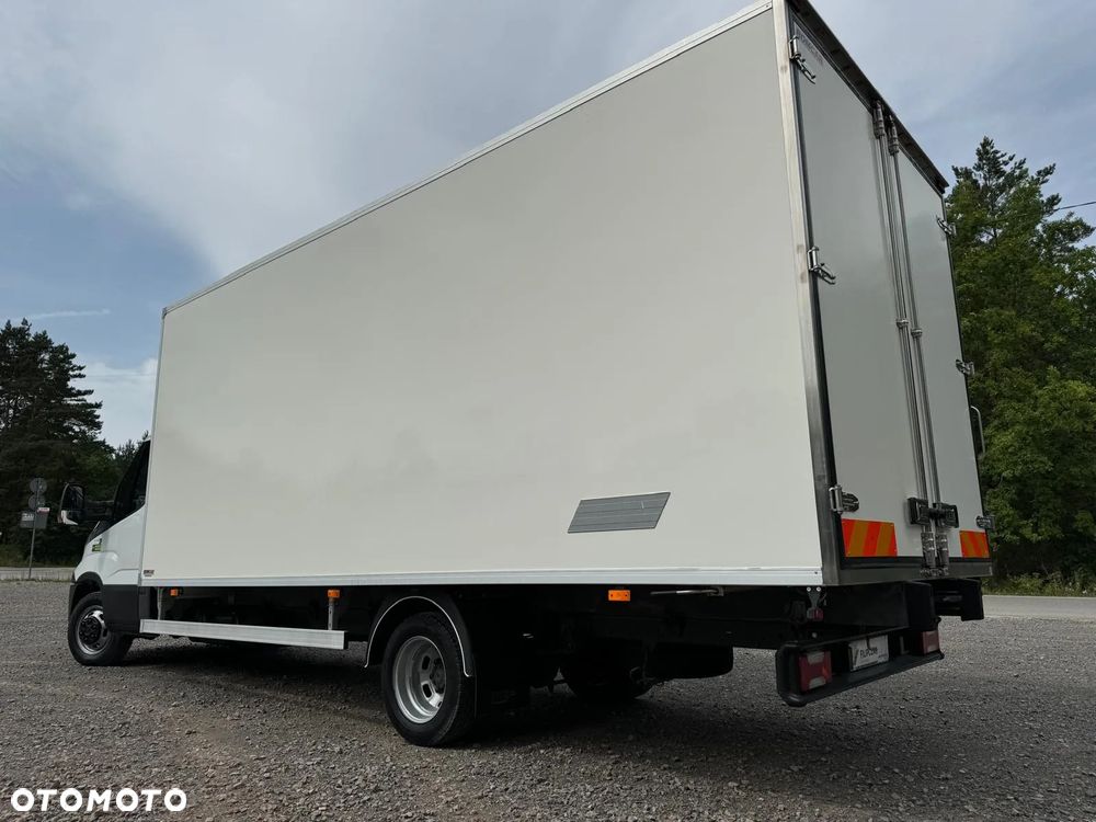 Iveco Daily 50C15 65C15 70C15 - 23