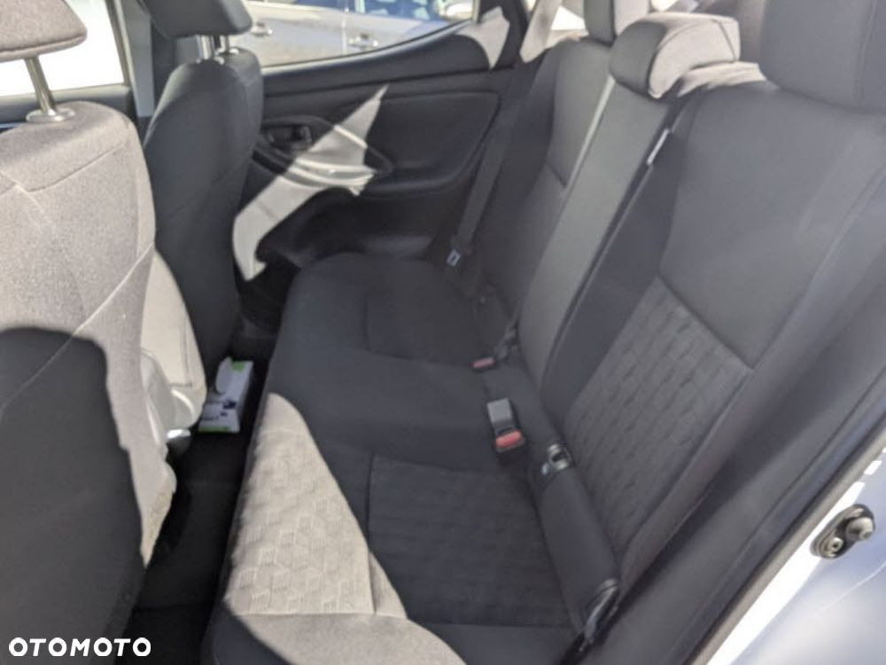 Toyota Yaris - 12