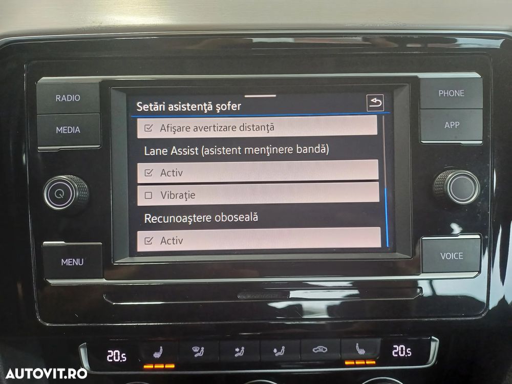 Volkswagen Passat 2.0 TDI DSG Highline - 20