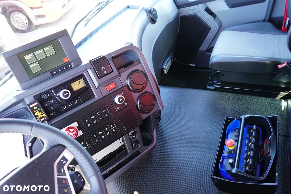 Renault C 430 / 6 X 2 / E 6 / SKRZYNIOWY + HDS / FASSI F 195 / ROTATOR / PILOT / DŁ. 8,05 M - 11