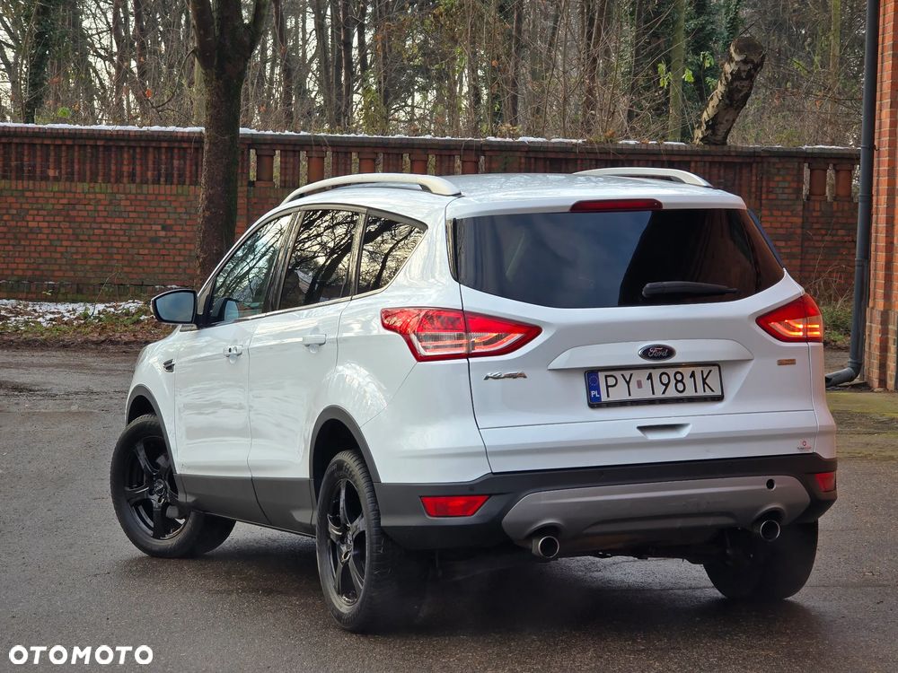 Ford Kuga 1.6 EcoBoost 2x4 Titanium - 38