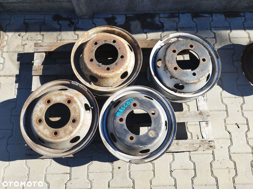 Felgi felga Renault Mascott 16" 5,5J 5X130
