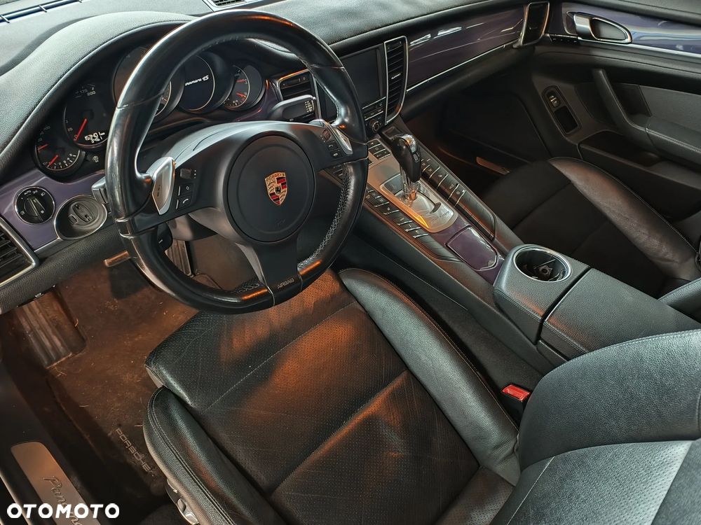 Porsche Panamera 4S PDK - 8