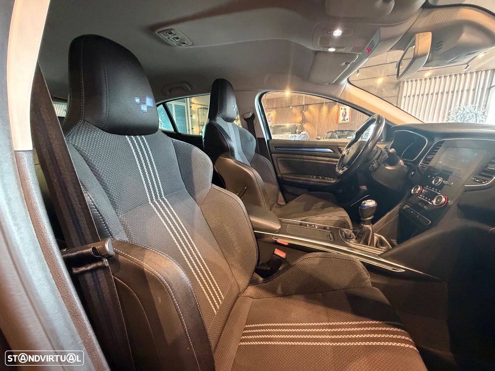 Renault Mégane 1.5 dCi GT Line - 24