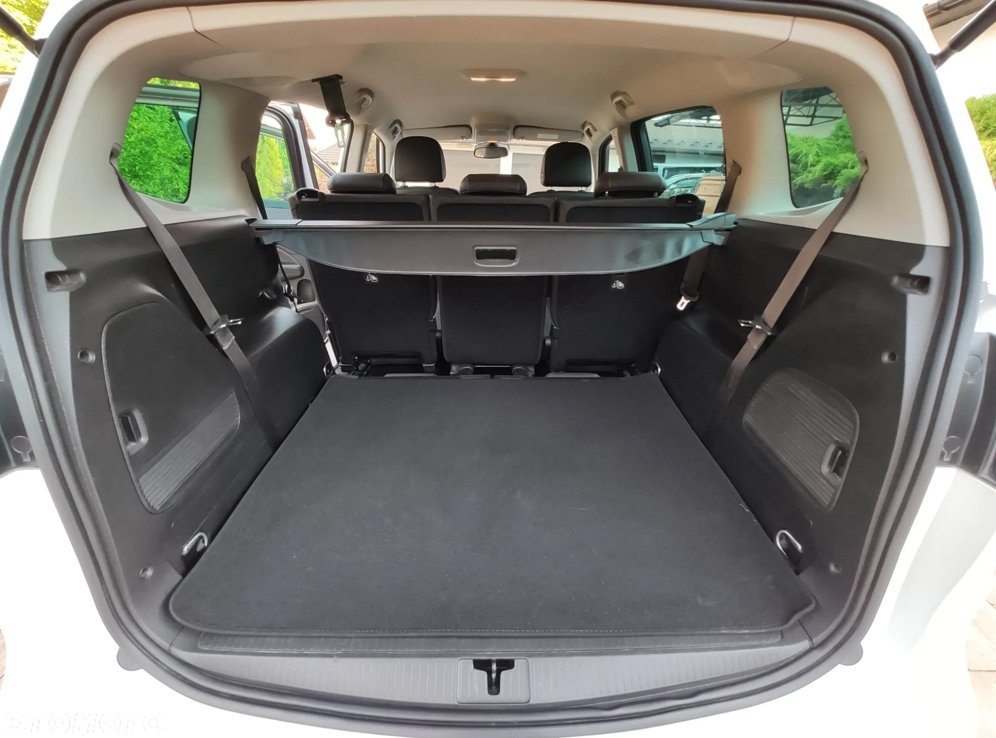 Opel Zafira 1.6 T Elite - 11