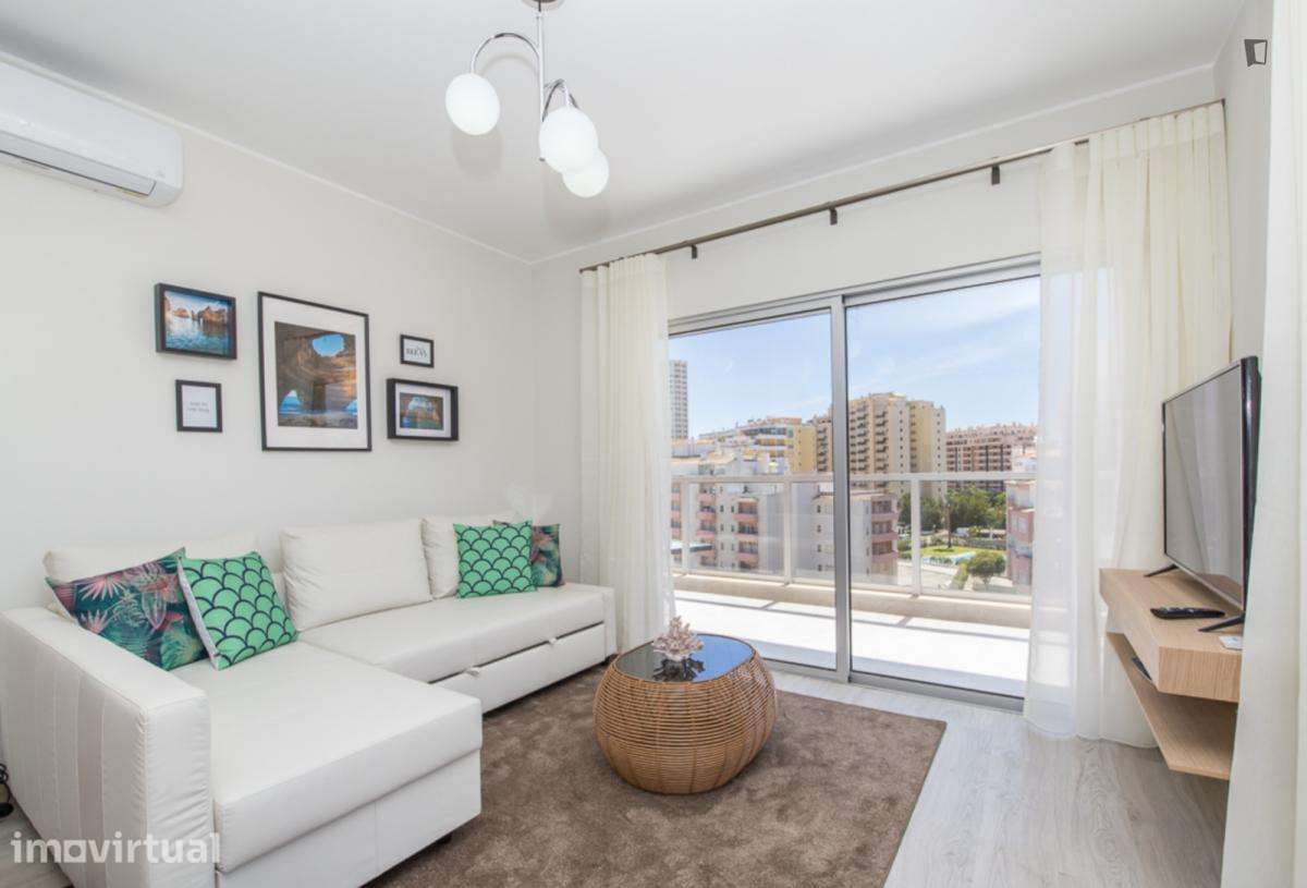 Apartamento com 1 quartos - localizado em Portimao - Grande imagem: 2/20