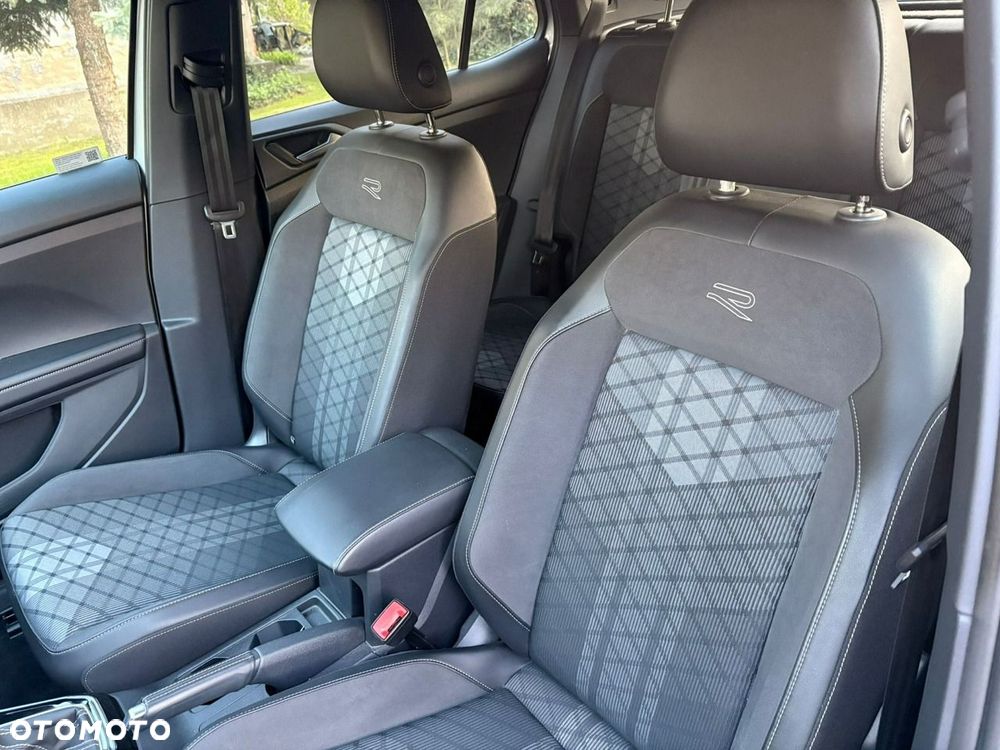 Volkswagen T-Cross - 12