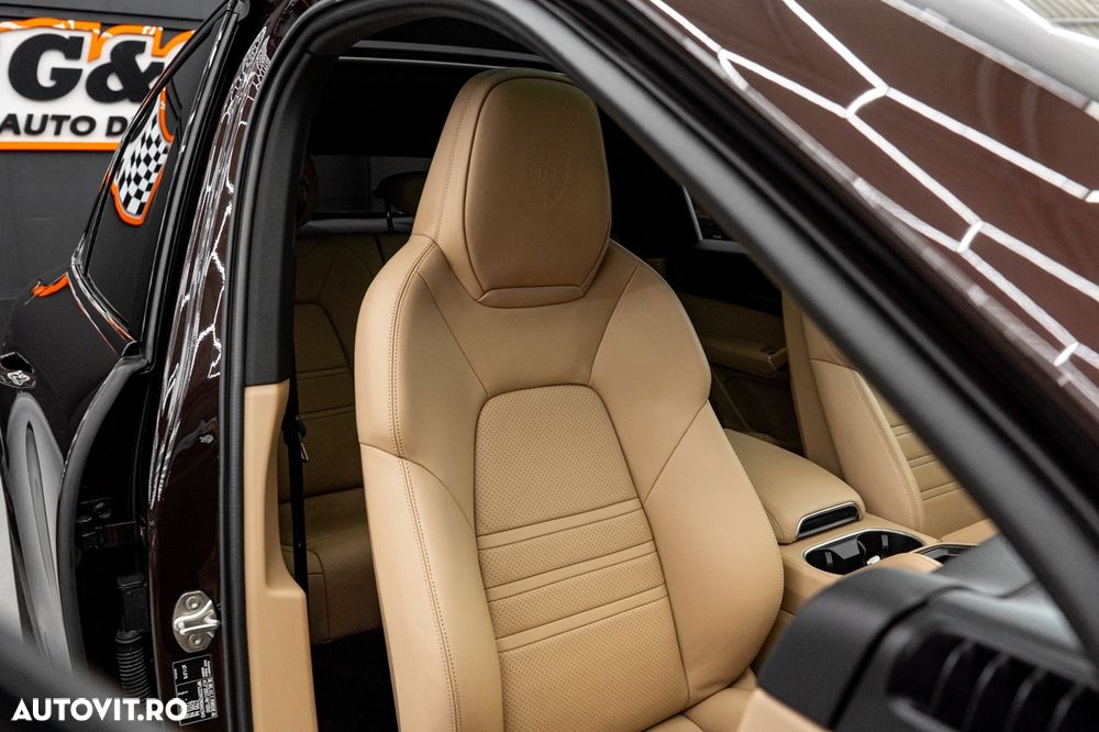 Porsche Cayenne Coupe Standard - 15