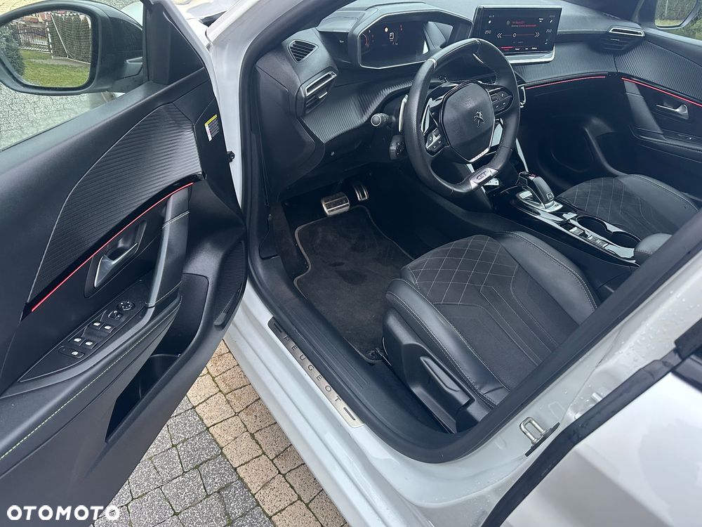 Peugeot 208 PureTech 130 EAT8 GT Pack - 13