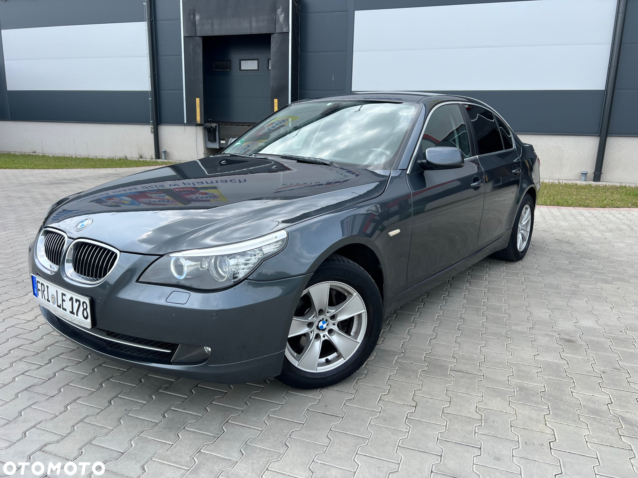BMW Seria 5 525d xDrive Edition Sport - 3