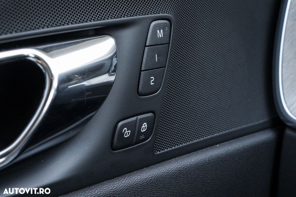 Volvo XC 60 - 28