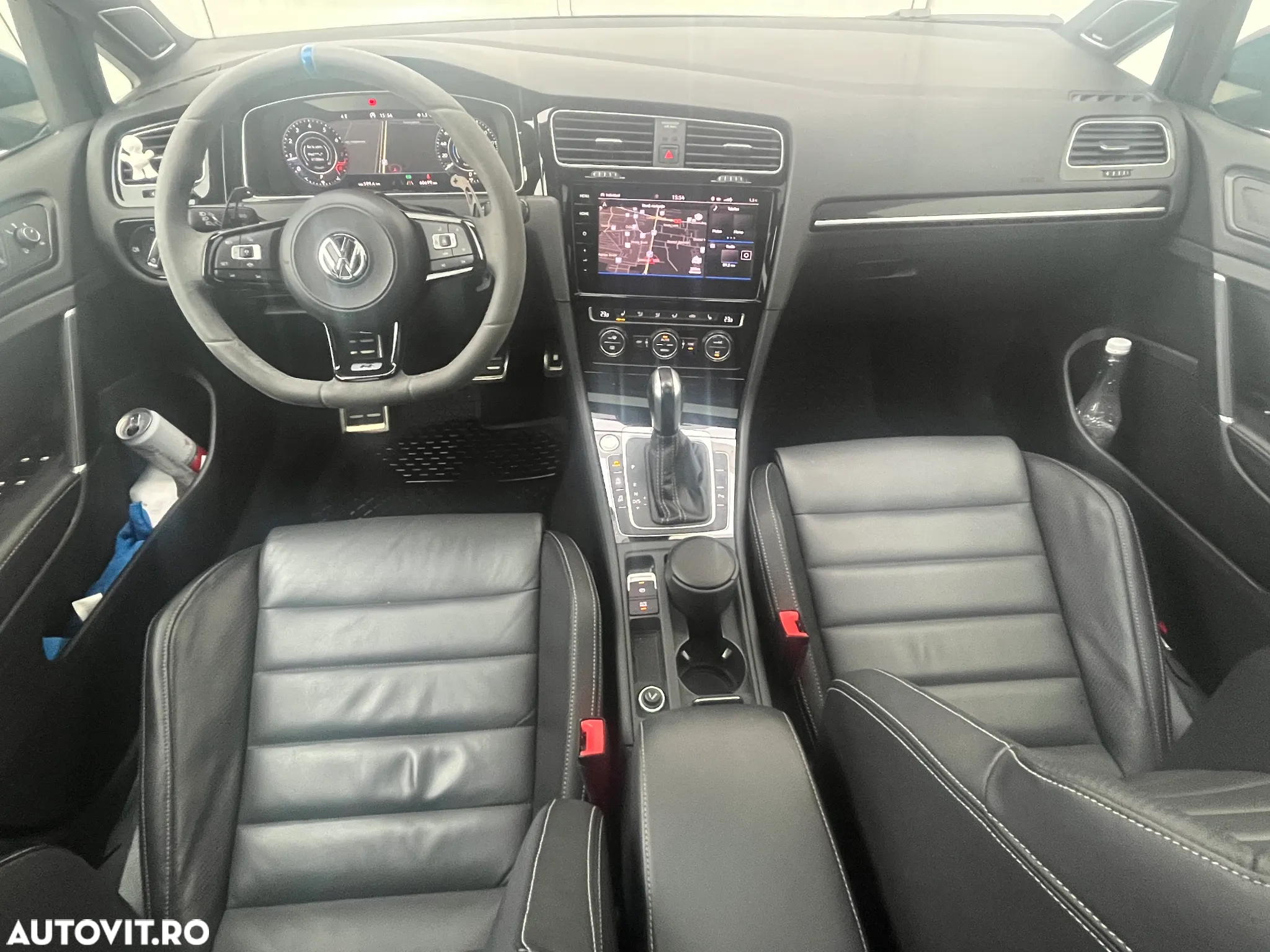 Volkswagen Golf 2.0 TSI DSG R - 6