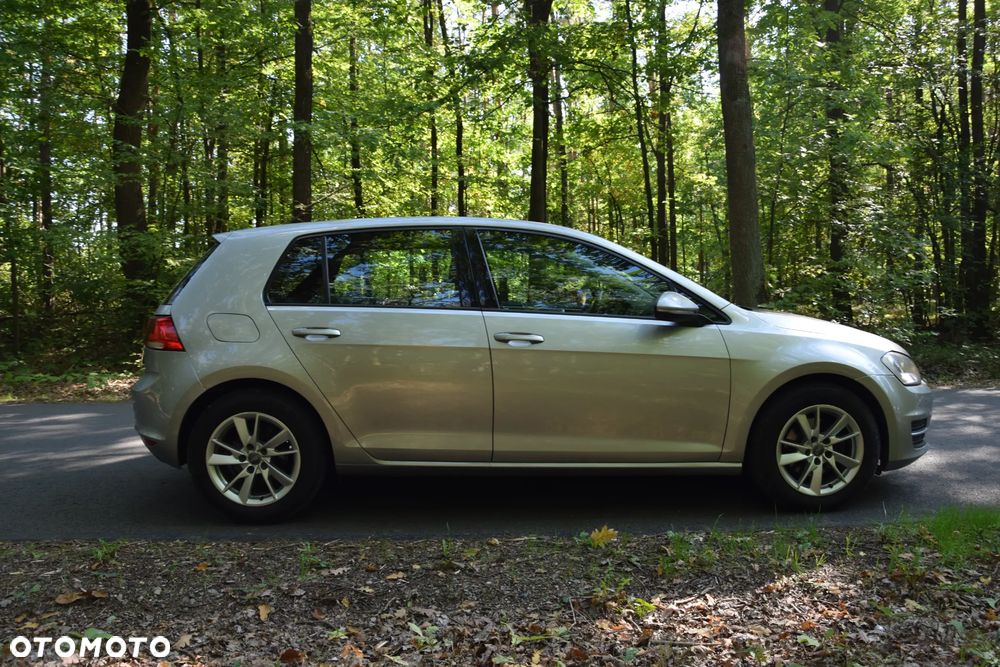 Volkswagen Golf 1.6 TDI BMT Comfortline - 23