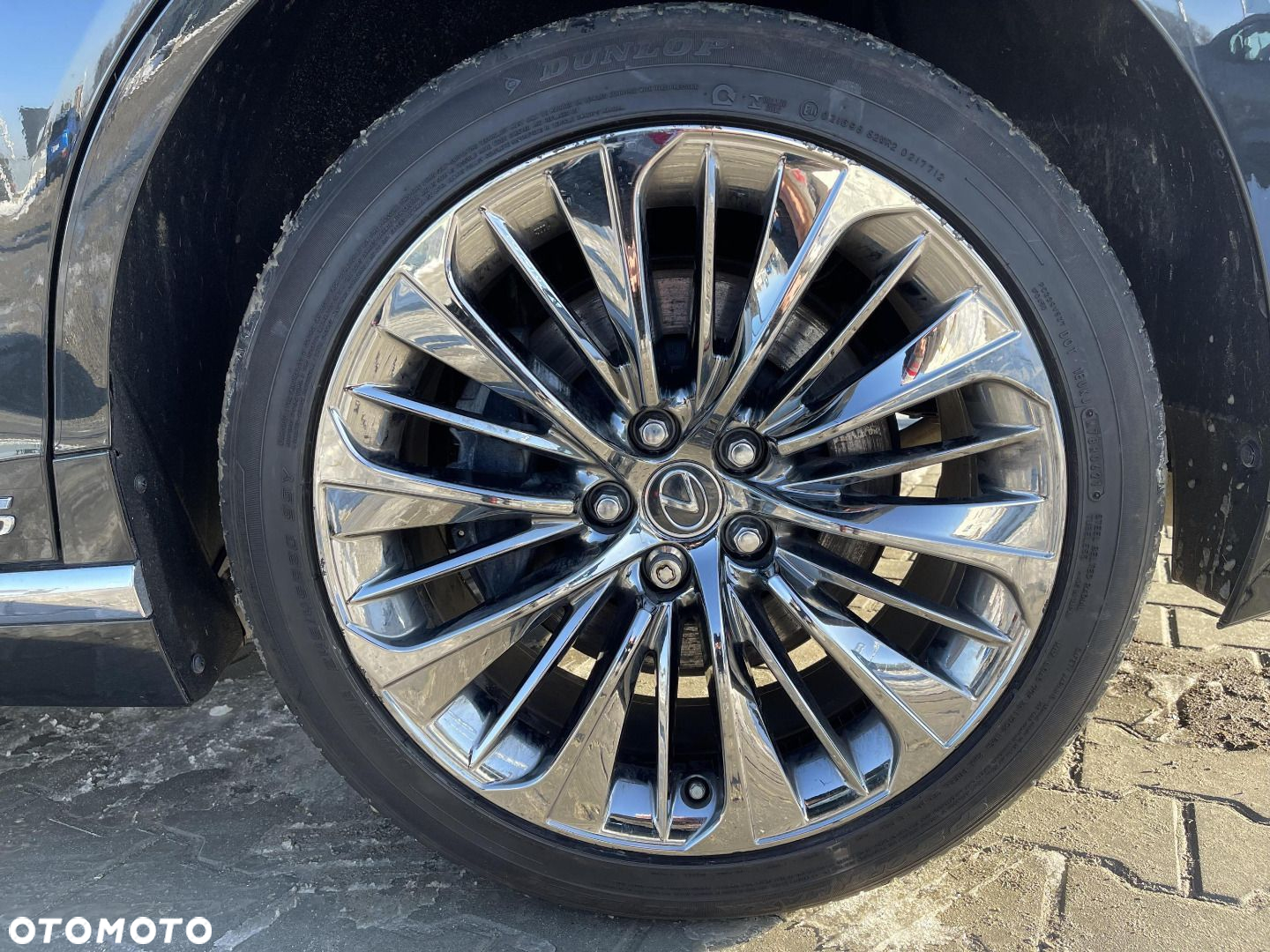 Lexus LS - 27