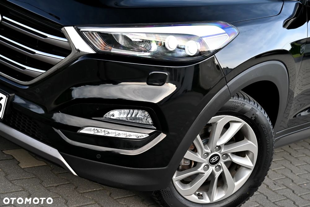 Hyundai Tucson 1.7 CRDI BlueDrive Comfort 2WD - 11