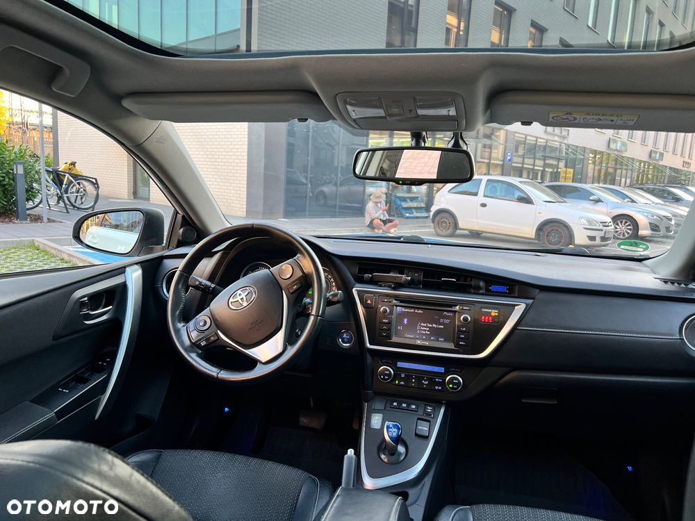 Toyota Auris - 15
