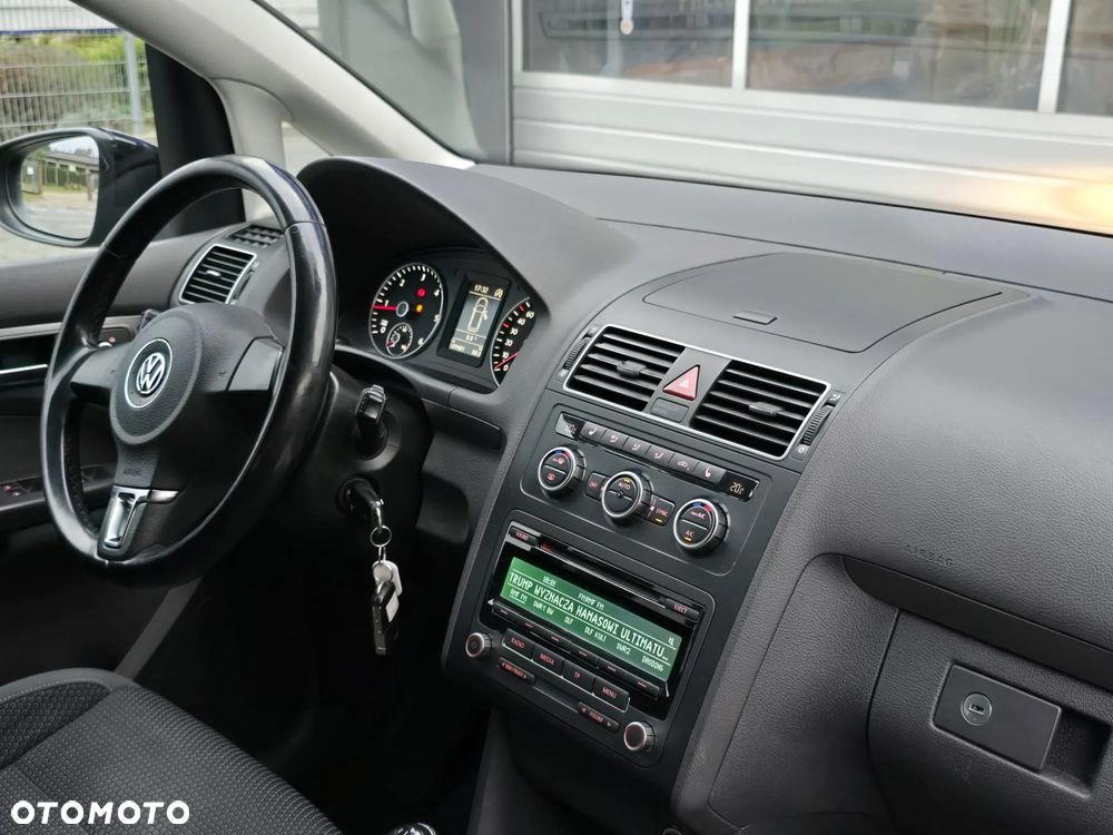 Volkswagen Touran 1.6 TDI DPF BlueMotion Technology Comfortline - 19