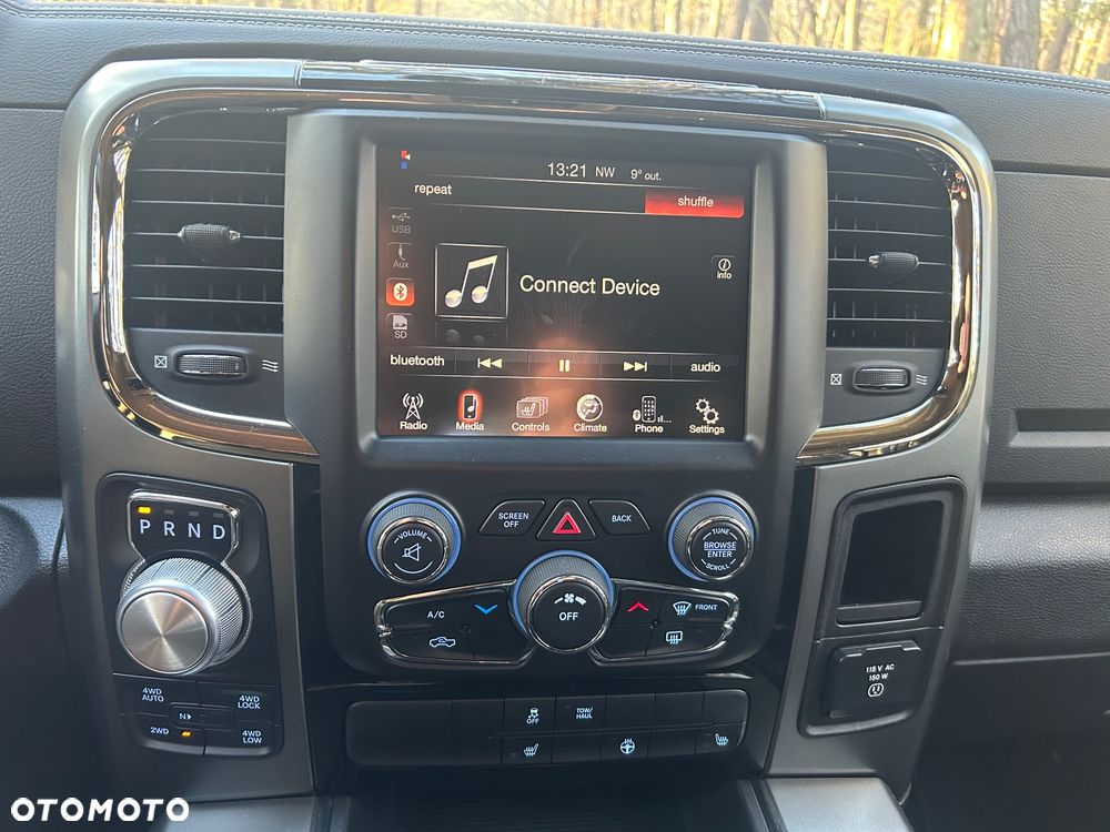 RAM 1500 Crew Cab Sport - 10