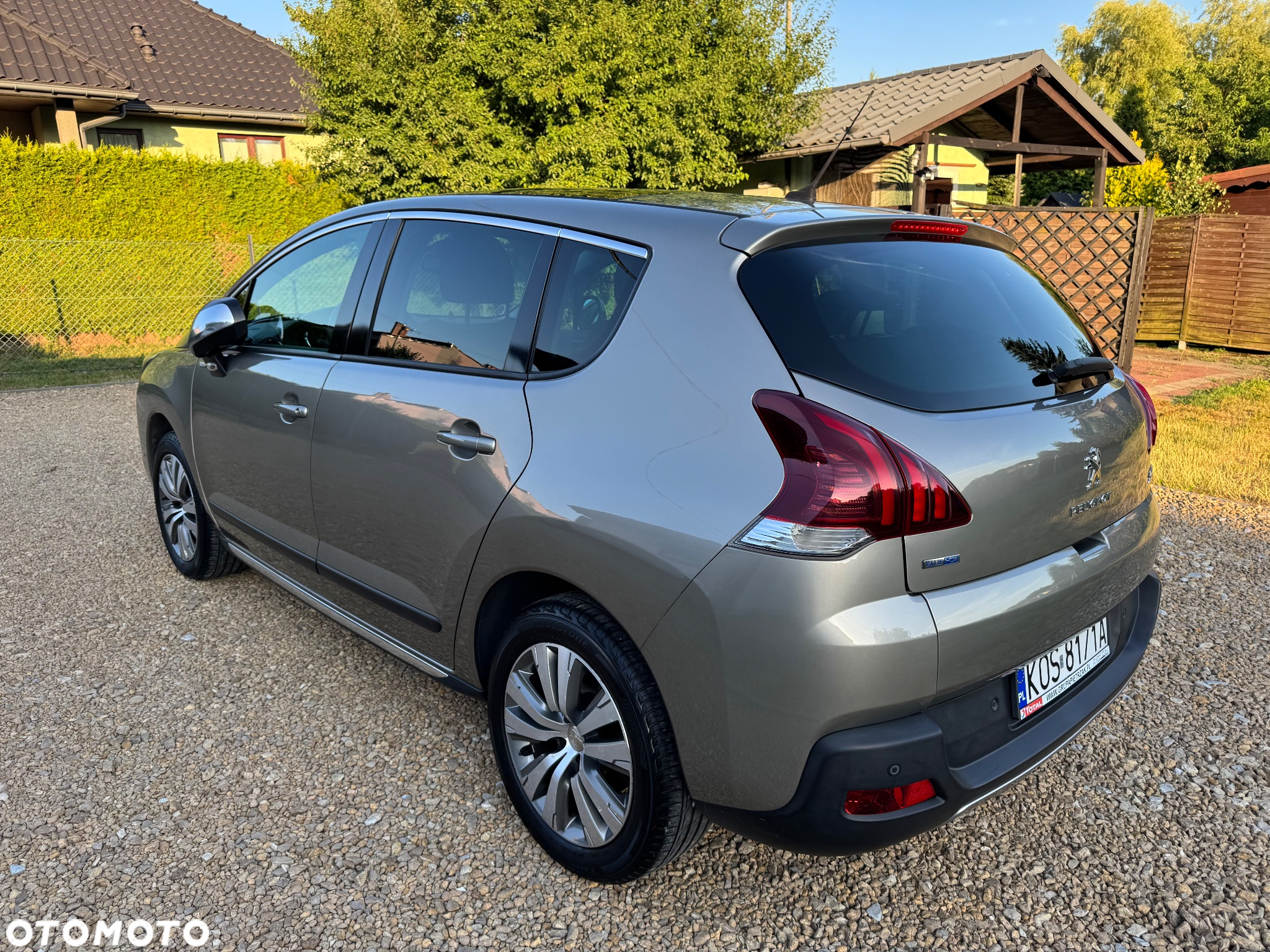 Peugeot 3008 1.6 BlueHDi Style S&S - 4