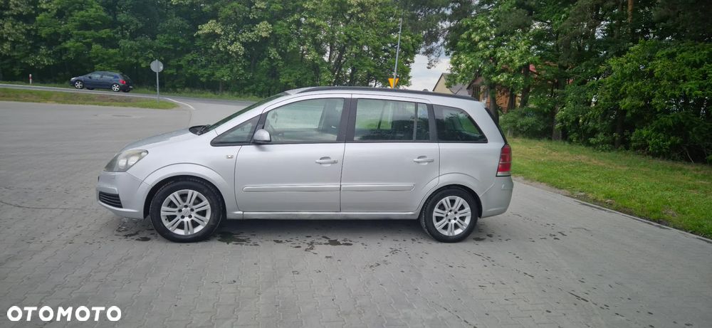 Opel Zafira 1.8 Sport - 2