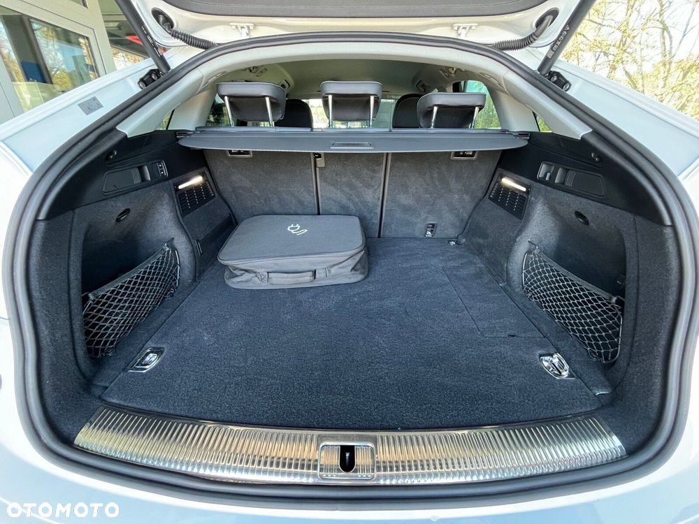 Audi Q5 Sportback - 18