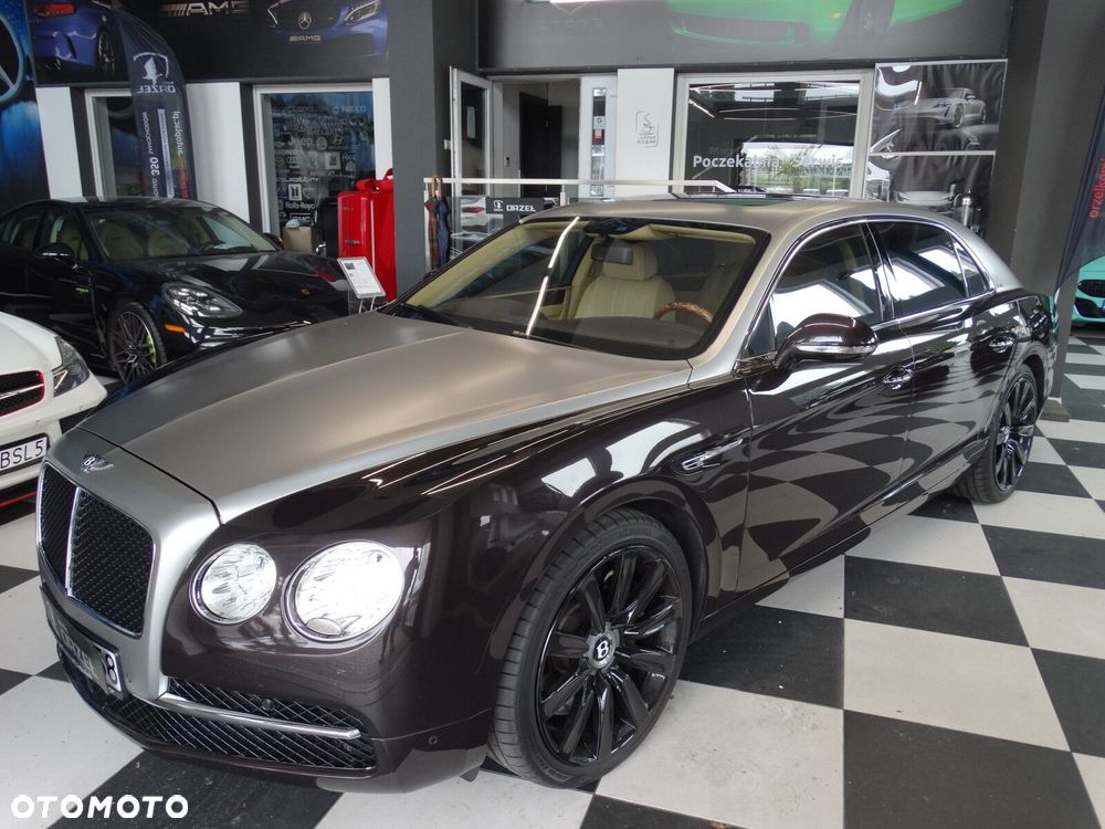 Bentley Flying Spur - 2
