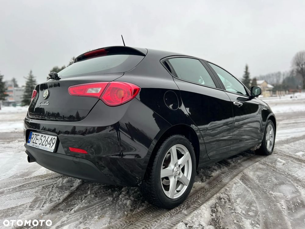 Alfa Romeo Giulietta 1.6 JTDM Veloce - 2
