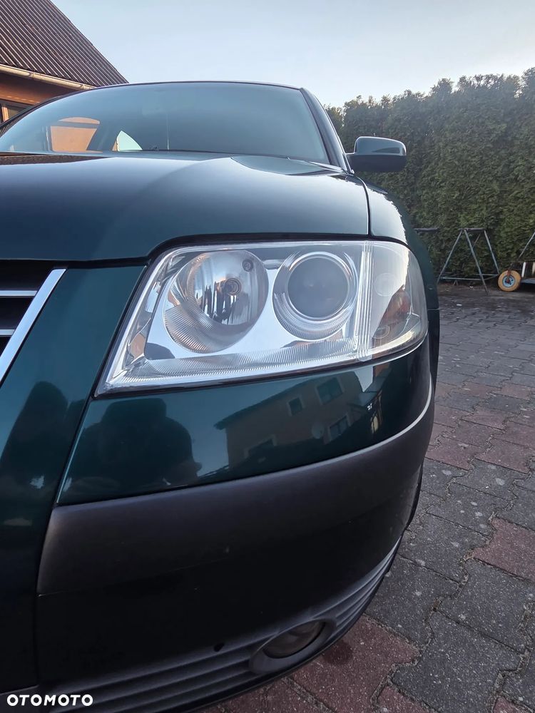 Volkswagen Passat 1.9 TDI Comfortline Family - 11