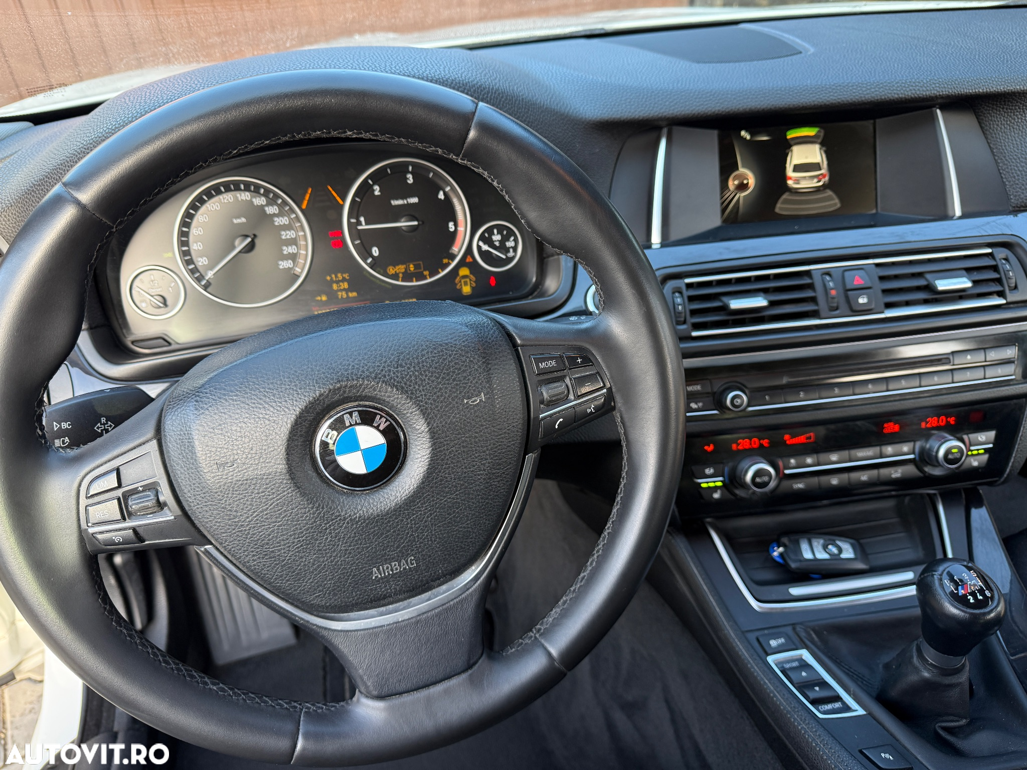 BMW Seria 5 520d Touring Luxury Line - 6
