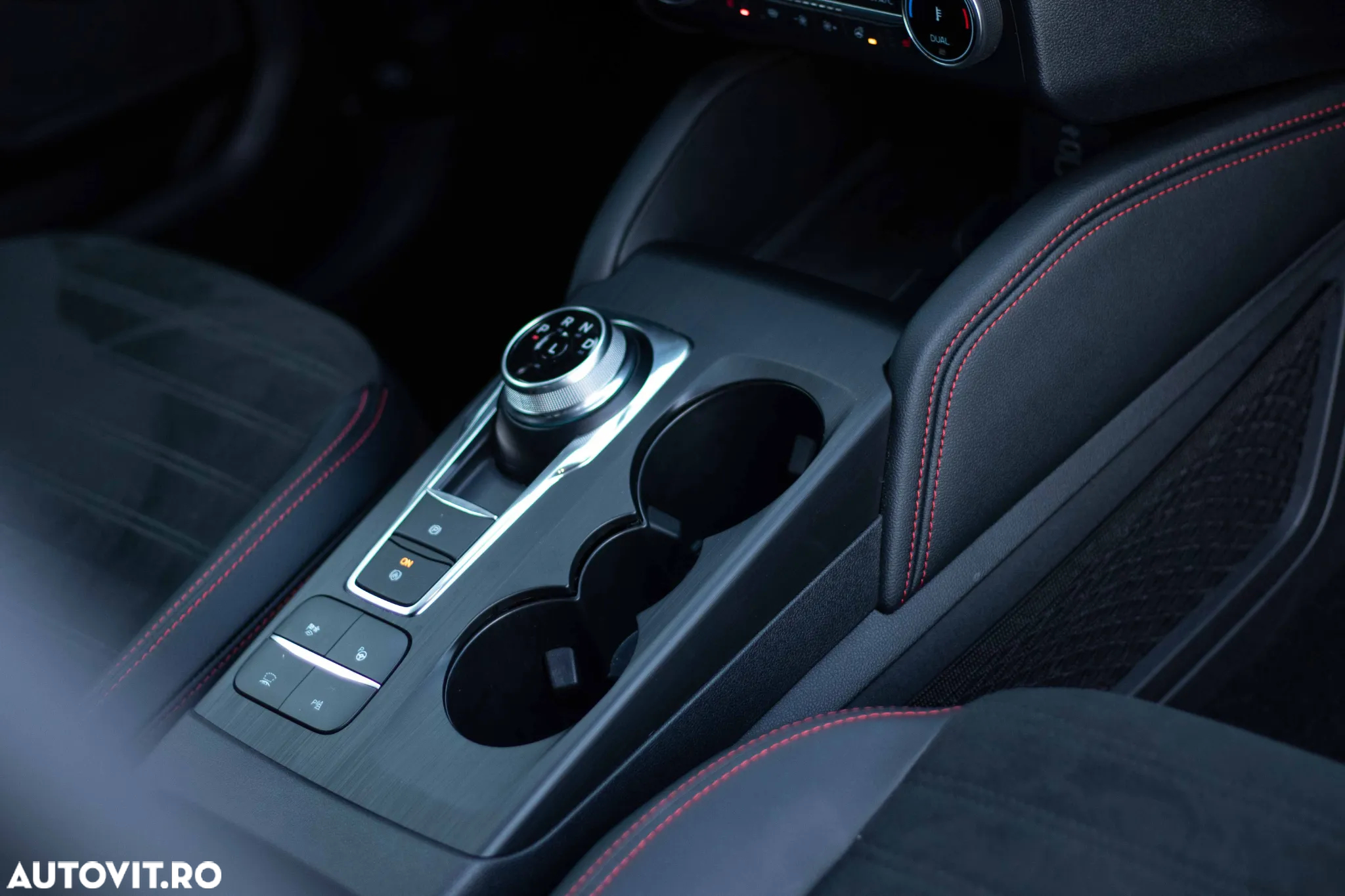 Ford Kuga 2.5 Duratec FHEV AWD ST Line X Graphite Tech - 19