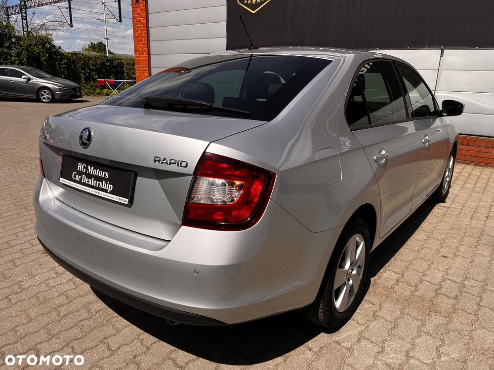 Skoda RAPID 1.0 TSI Drive DSG - 13