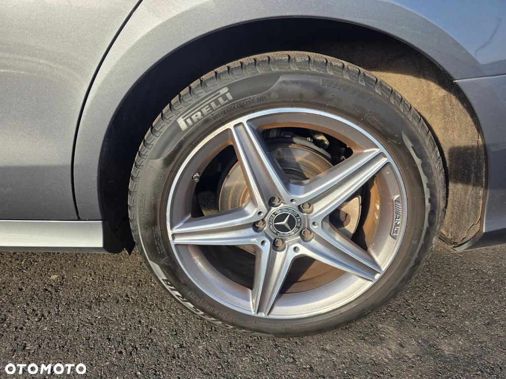 Mercedes-Benz Klasa E 220 d 4-Matic AMG - 20