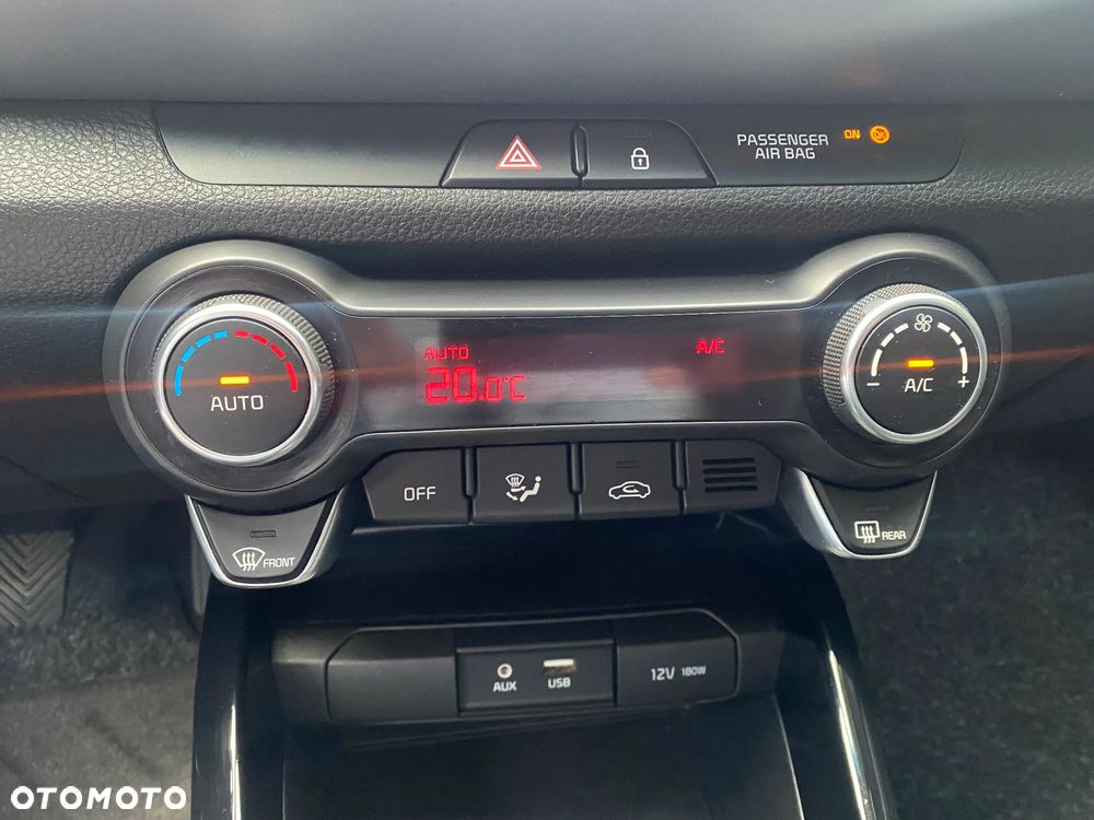 Kia Stonic 1.4 L - 17
