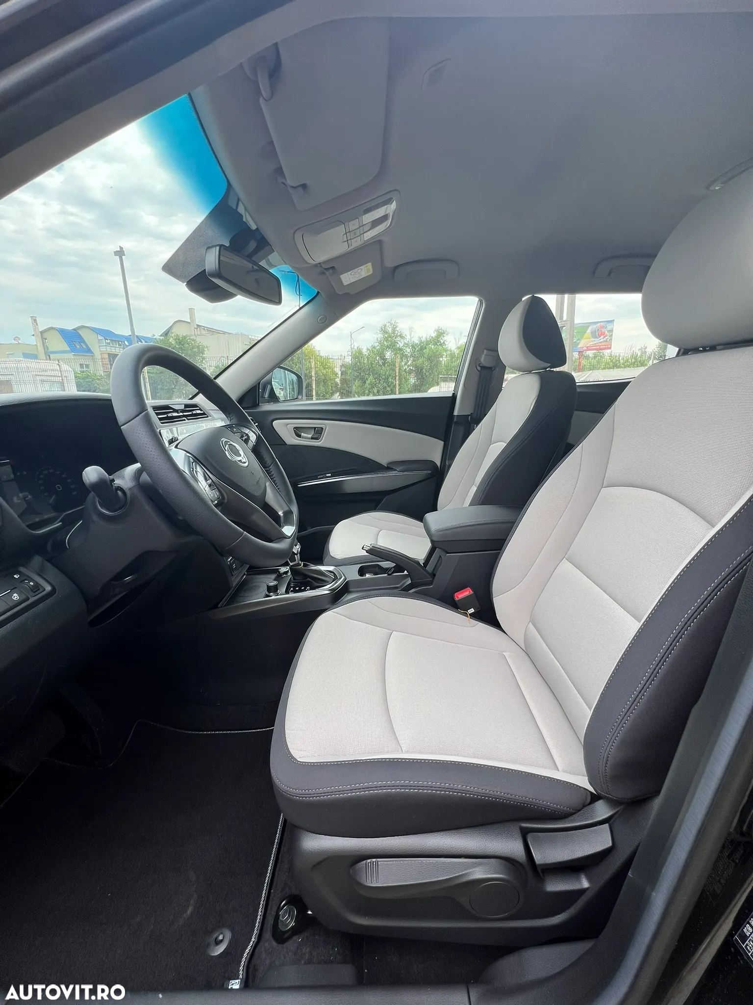 SsangYong Tivoli - 12