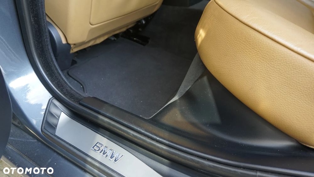 BMW Seria 5 520d - 14