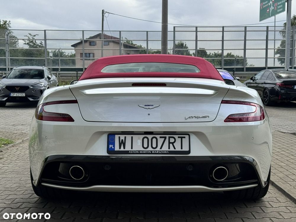 Aston Martin Vanquish - 7