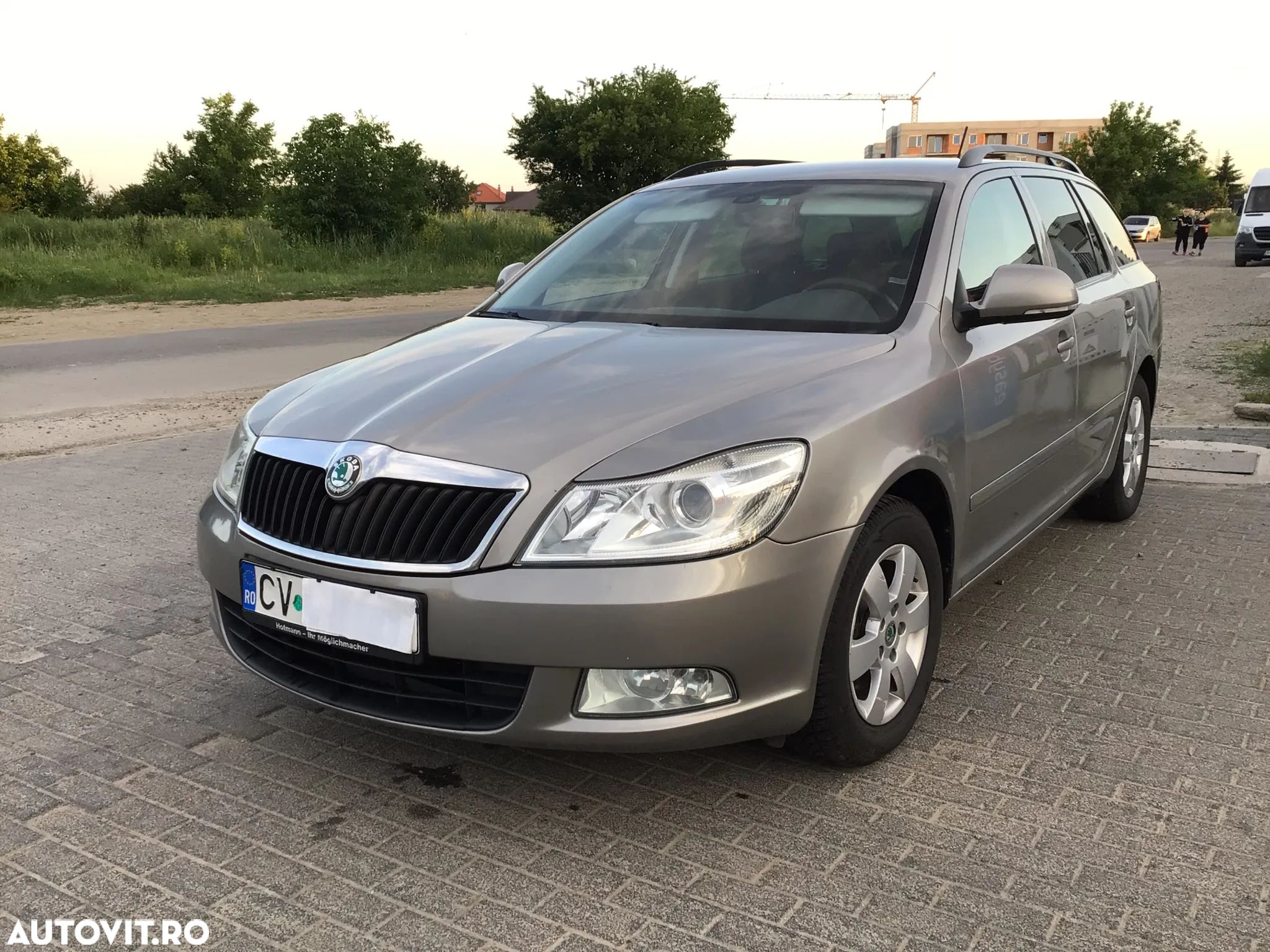 Skoda Octavia Combi 2.0 TDI Ambiente - 1
