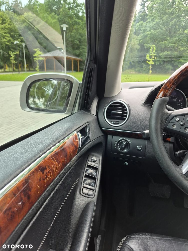 Mercedes-Benz GL 450 4Matic 7G-TRONIC - 15